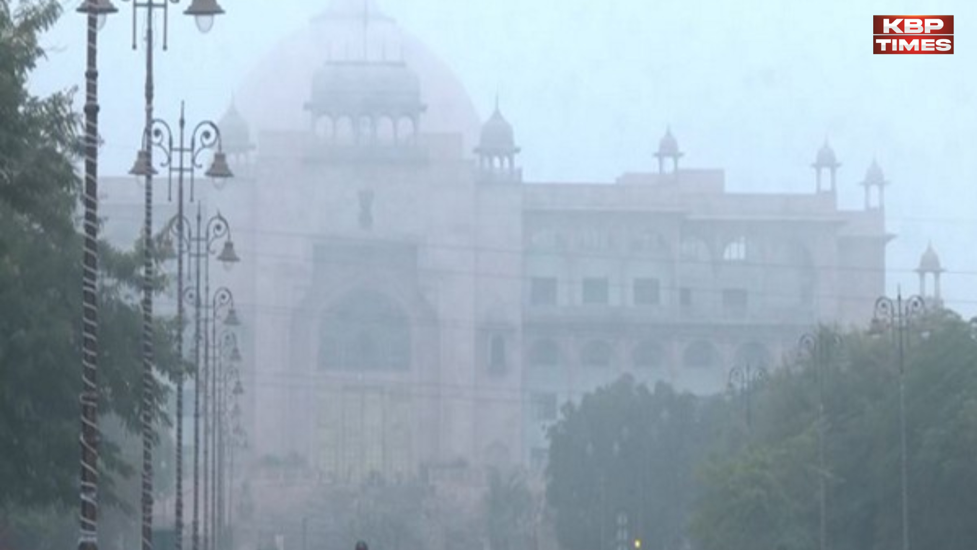 Jaipur: राजस्थान में कोहरे का कहर ट्रेन, फ्लाइटें लेट