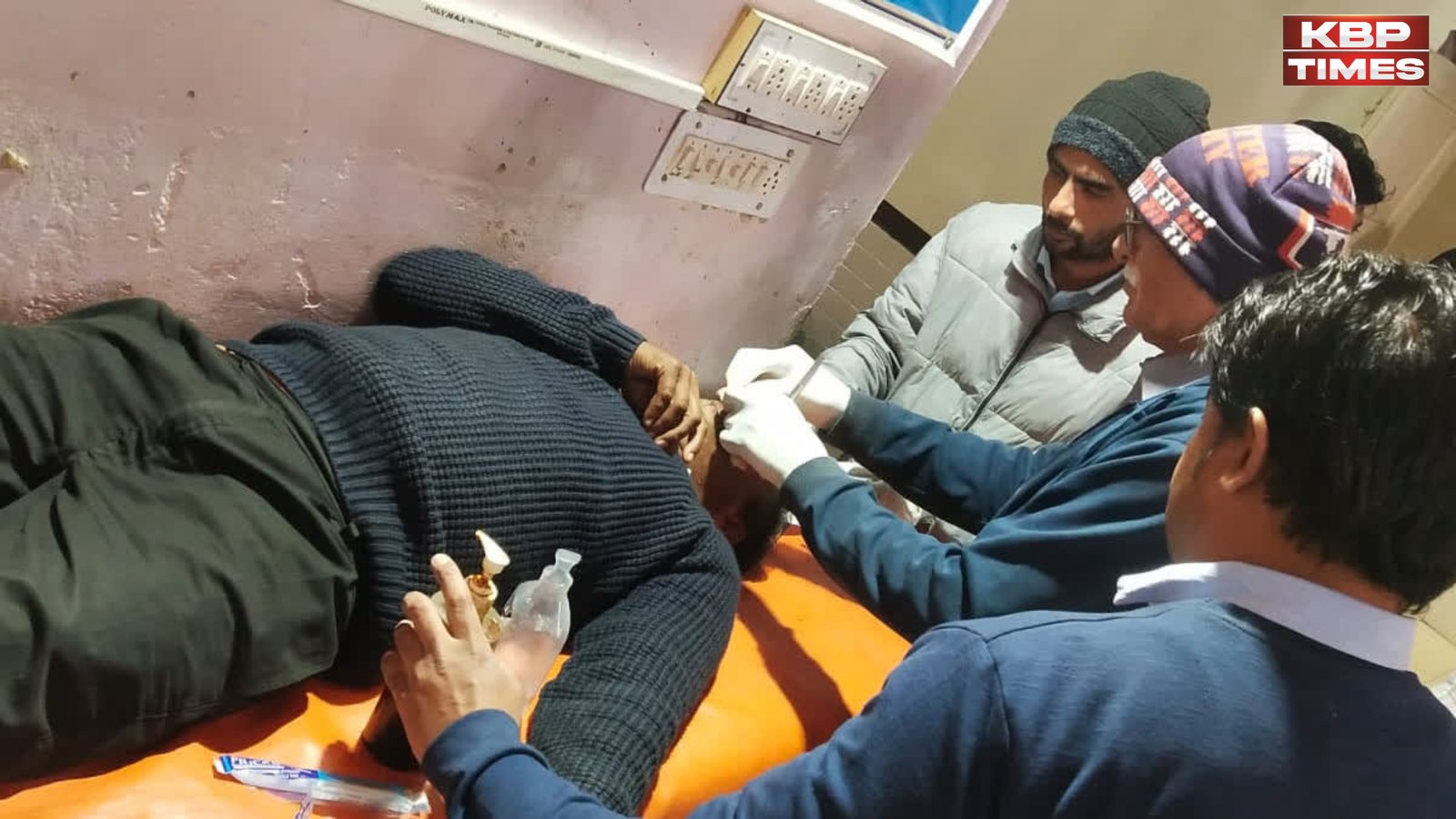 चाइनीज मांझे से किसान का चेहरा हुआ लहूलुहान
