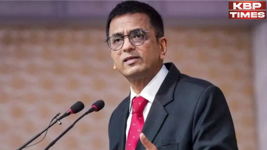 पूर्व चीफ जस्टिस चंद्रचूड़