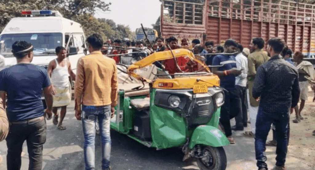 झारखंड के साहिबगंज में भीषण सड़क हादसा