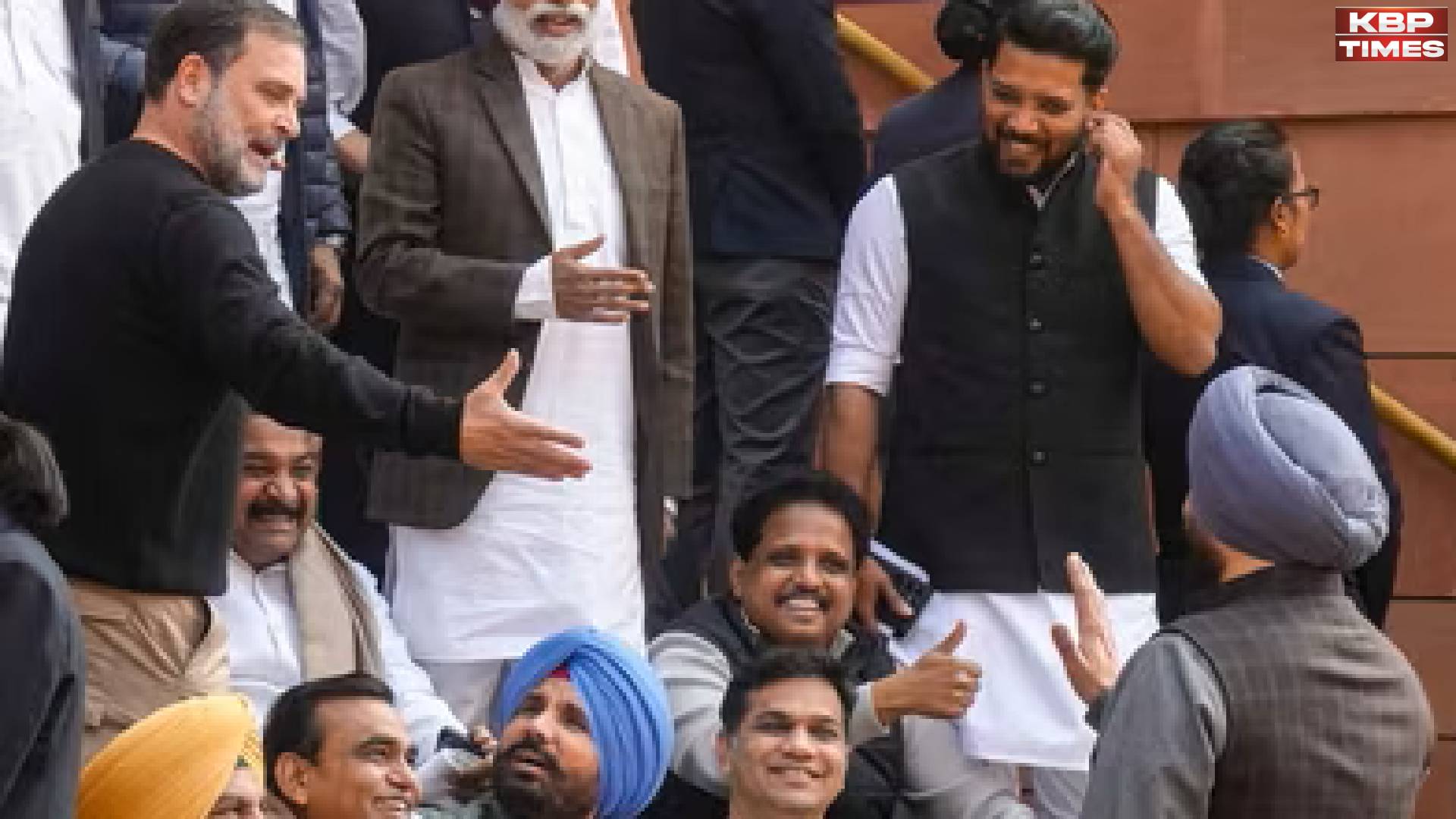 Rahul Gandhi Vs Ravneet Bittu