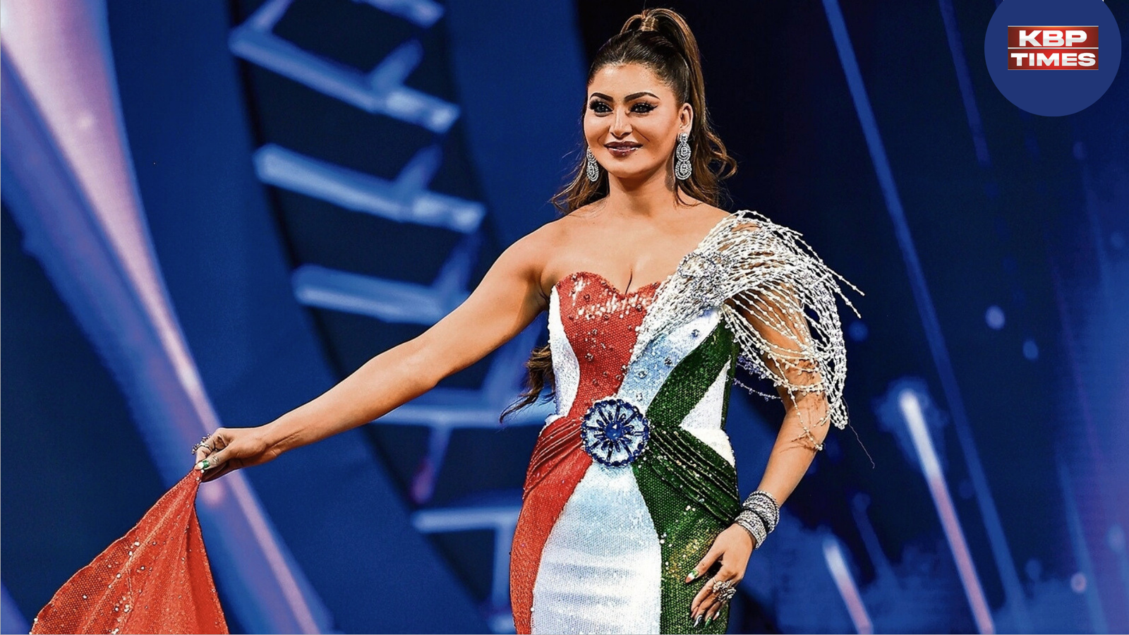 Tiranga gown controversu